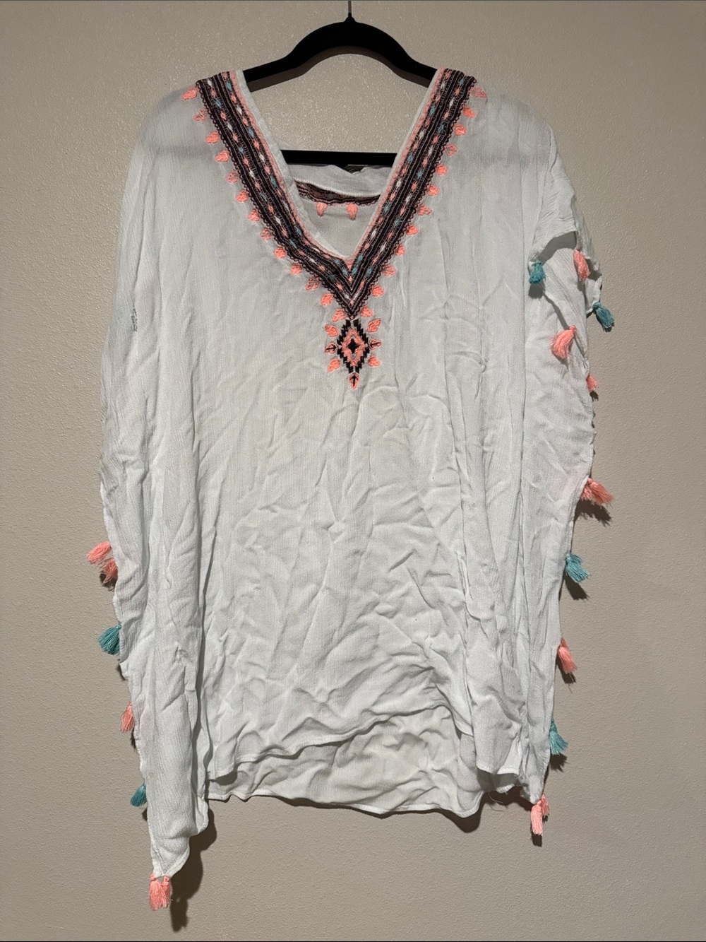 New Look White Embroidered V-Neck Tassel Top